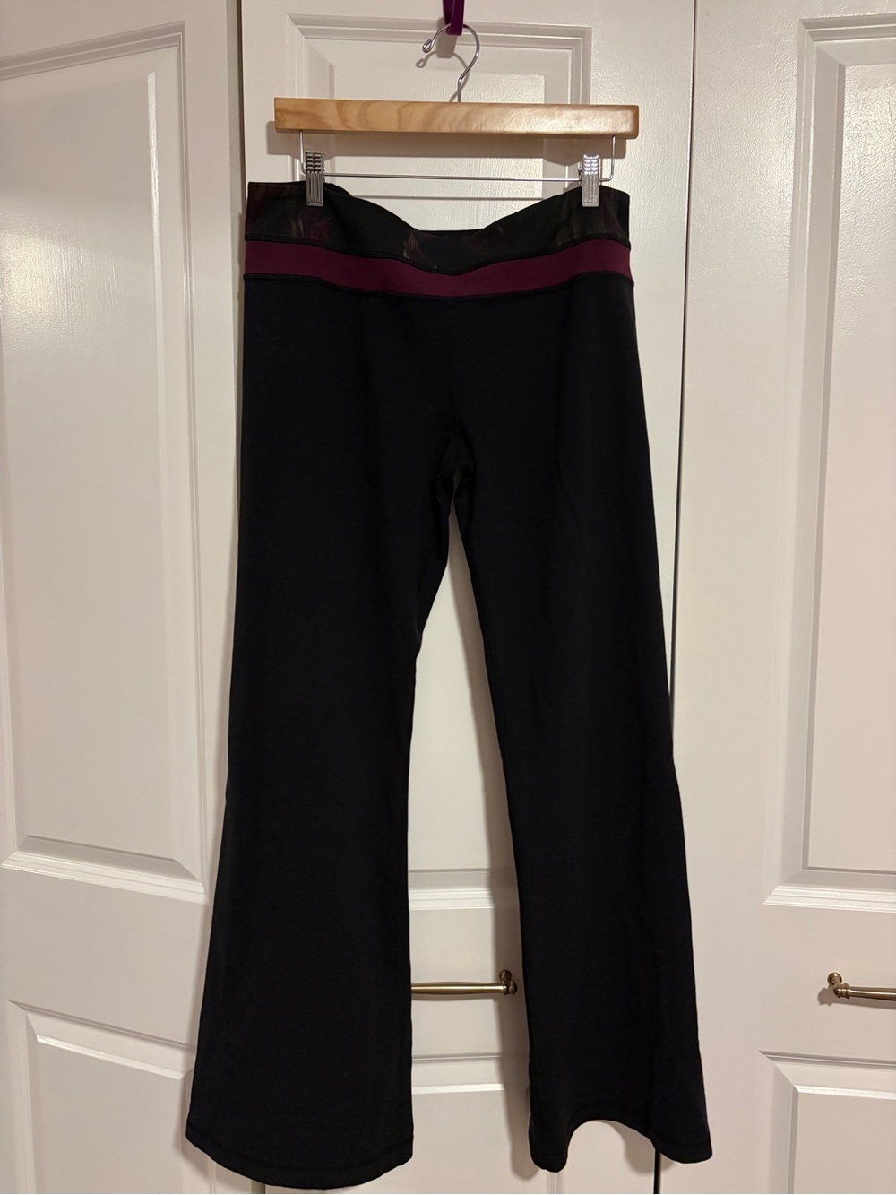 Old Style Lululemon Yoga Pants with Maroon Waistband